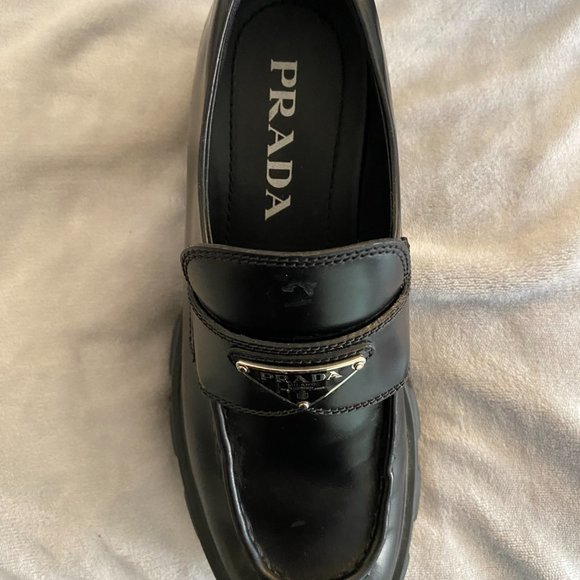 Prada Black Leather Loafers - Picture 3 of 4